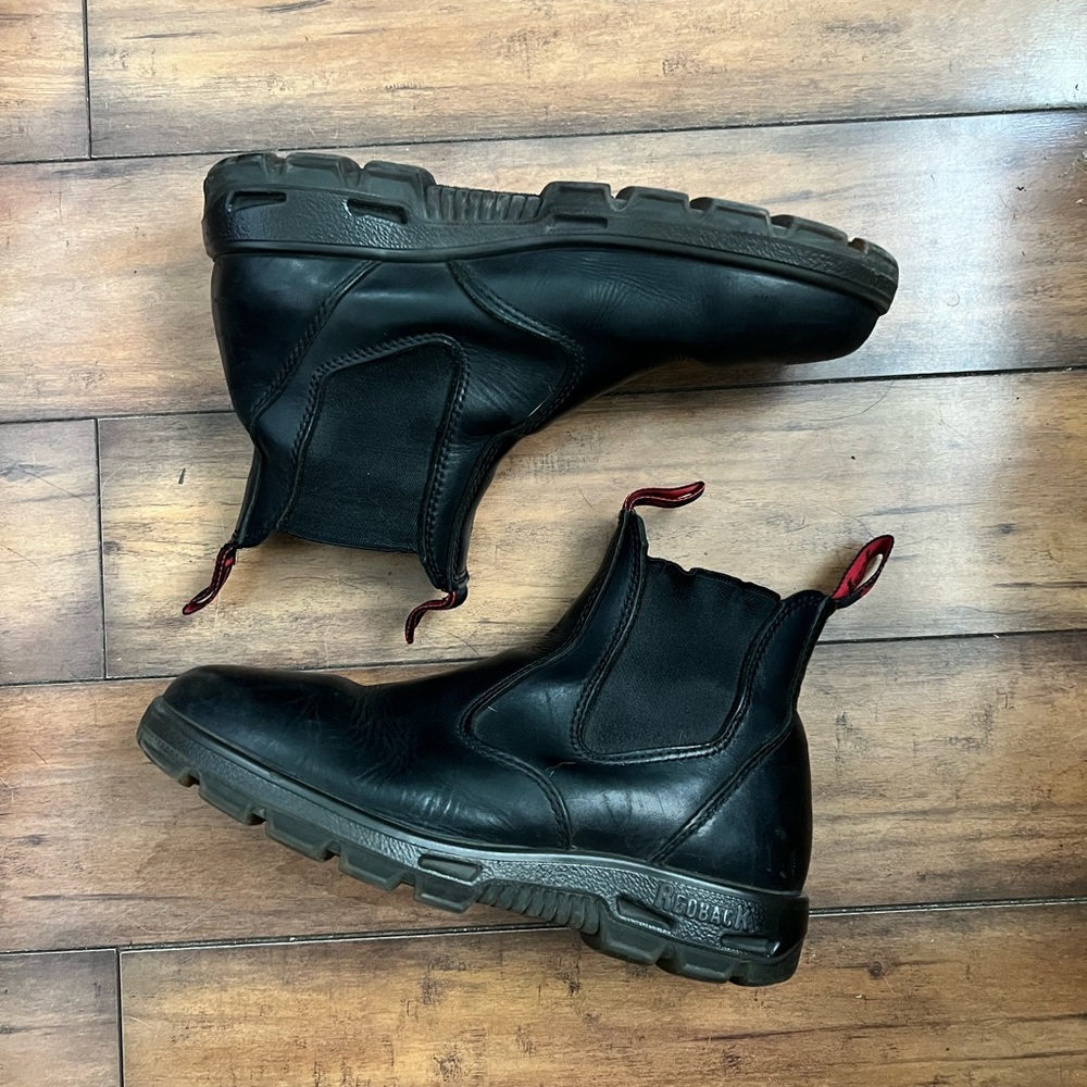Redback Chelsea Boots